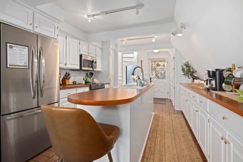 Our fully equipped kitchen!