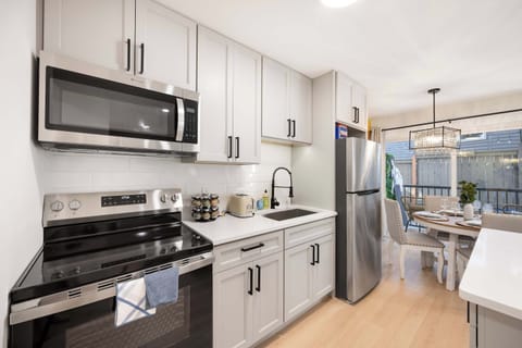 The whole kitchen is for you! Chef