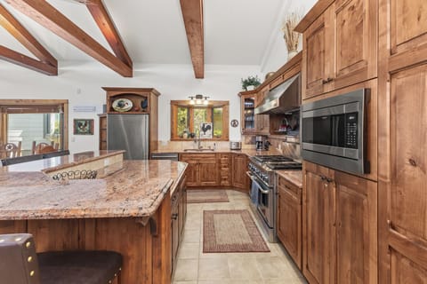 Top Level - Gourmet Kitchen - 2 Ovens, Flattop, 6 Burner Gas Stove