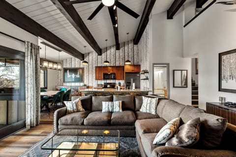 9bdc5768-5b06-4c7d-8a7f-4841ebe3ca01