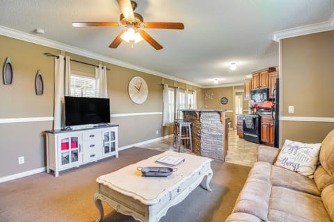 Mountain Home Vacation Rental | 3BR | 2BA | 1,280 Sq Ft | Stairs Required