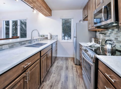 Unleash your culinary creativity in the fully equipped kitchen