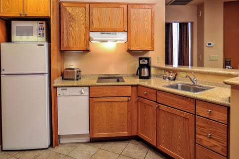 Fridge, microwave, stovetop, coffee/tea maker