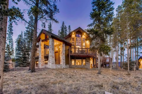 Breckenridge Snow Chalet 4 Bedroom Villa