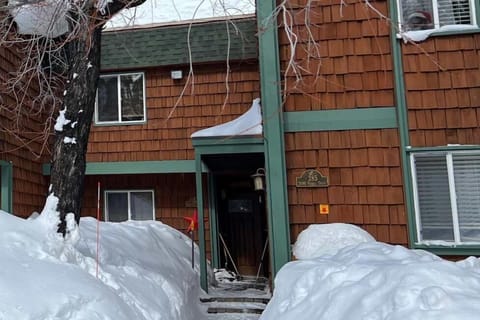 Ski Lease Available