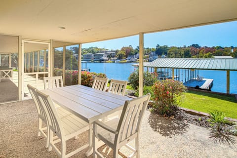 Hot Springs Vacation Rental | 3BR | 3.5BA | 2,384 Sq Ft | Step-Free Entry