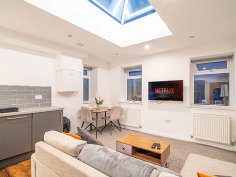 Living Room / Lounge