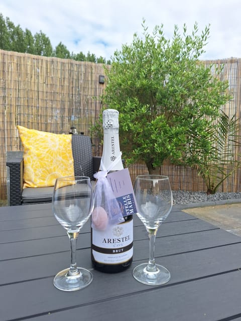 Kijk voor meer informatie en de beste aanbieding op www.stellemaris.com