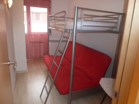 3 bedrooms, iron/ironing board