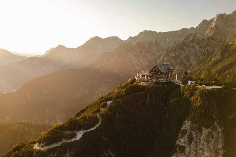 Region [summer] (>5 km)