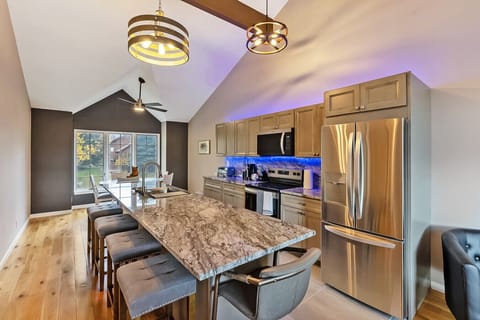 Open eating area and Kitchen