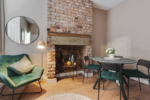 Separate Dining Area - perfect for a night in with a home-cooked meal.
Imagine yourself having a small dinner party here with close friends or family and good conversation