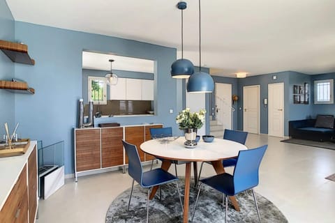 Living and dining room