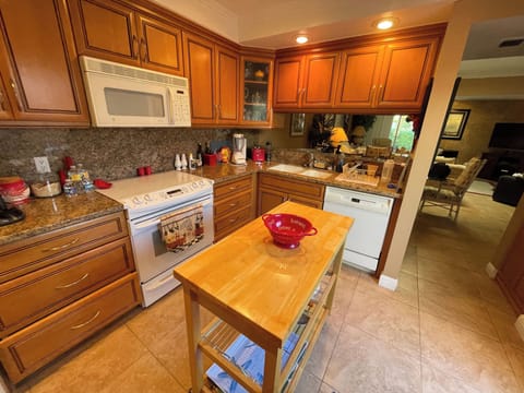 More kitchen.  TONS of cabinets (another floor to ceiling cabinet to the right)