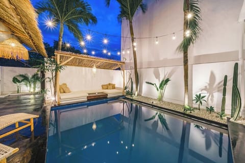 Private pool and "pergola" - the garden salon