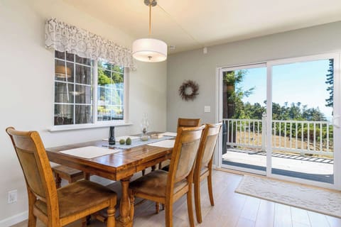 Gather for meals together at the dining table, seating 6