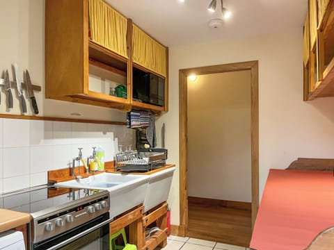Kitchen | Farmtoun Cottage, Forfar