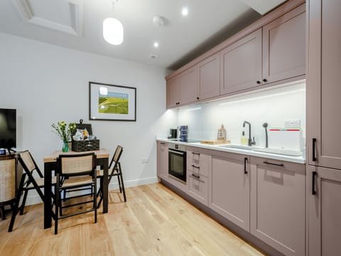 Kitchen/diner | The Colleys, Lechlade, The Cotswolds