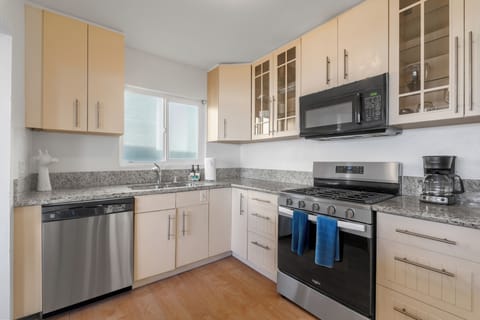 Well equipped kitchen