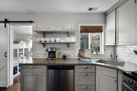 Kitchen is Ready. Oven, Dishwasher, Fridge, Dishes and Glassware, Table seating for 4.