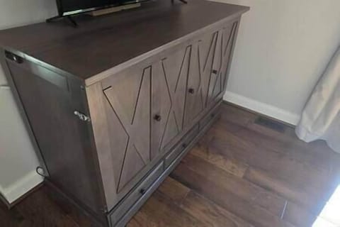 Queen-sized murphy bed