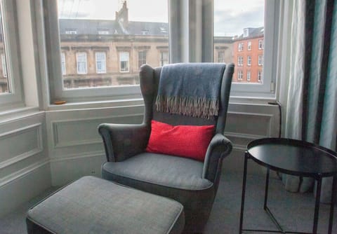 Reading area in the bay window