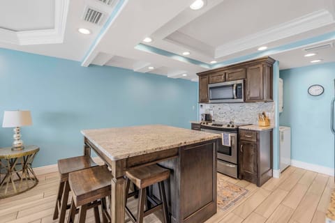 Seating for four at the kitchen island