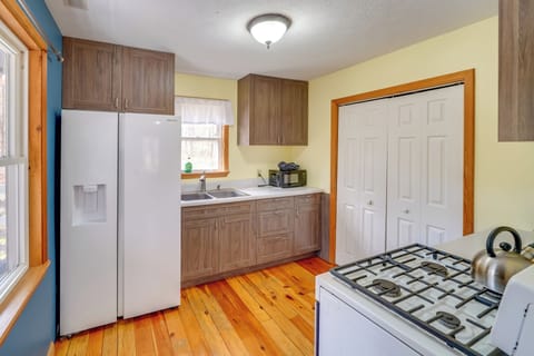 Kitchen | 1st Floor | Drip Coffee Pot (Bring Your Own Coffee)