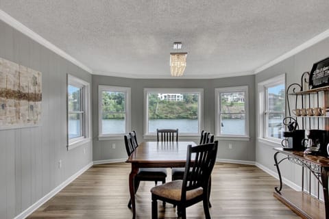 Dining room sitting over lake
