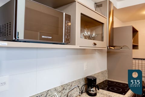 Fridge, microwave, oven, coffee/tea maker