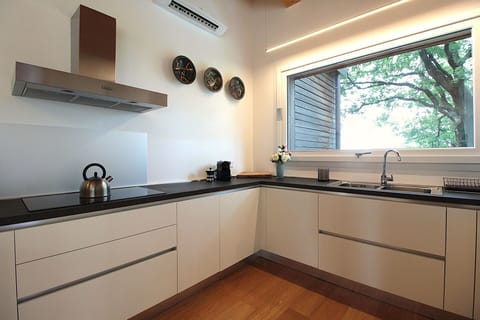 Autumn, Kitchen, Spring, Summer