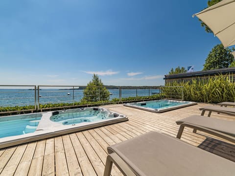 Table, Property, Furniture, Tableware, Chair, Interior Design, Lighting, Shade, Tree, Real Estate