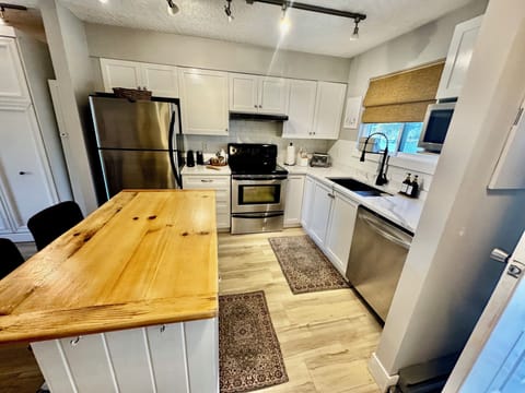 Kitchen with everything you need