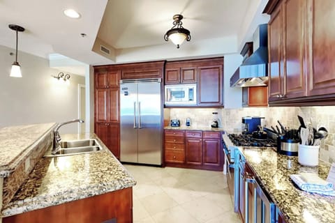 Kitchen - Bella Riva Resort Unit 205, Okaloosa Island Fort Walton Beach Florida Vacation Condo Rentals by Sunset Resort Rentals