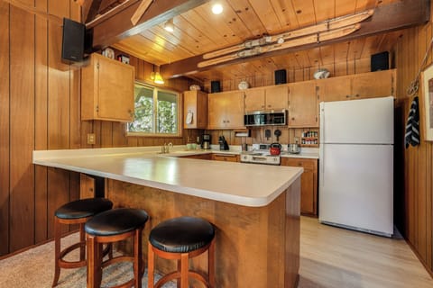 Kitchen | Dishwasher | 1st Floor