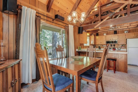 Dining Area | 1st Floor