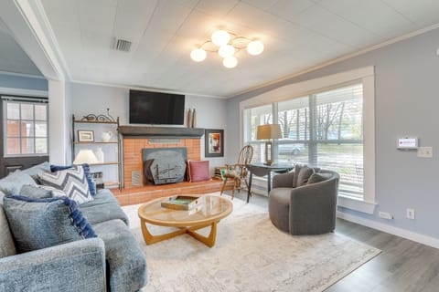 Mountain View Vacation Rental | 3BR | 2BA | 1,700 Sq Ft | 1 Step to Enter