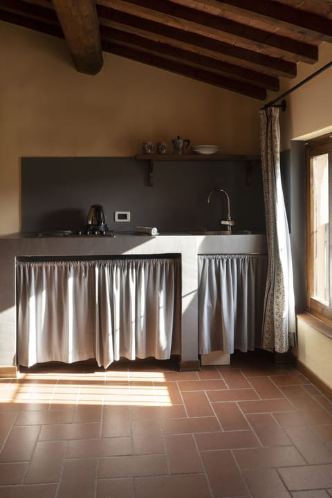 Property, Building, Window, Cabinetry, Wood, Interior Design, House, Floor, Flooring, Curtain