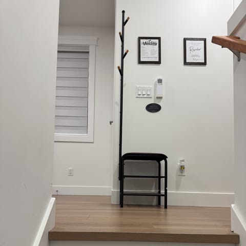 Shoe rack and coat rack