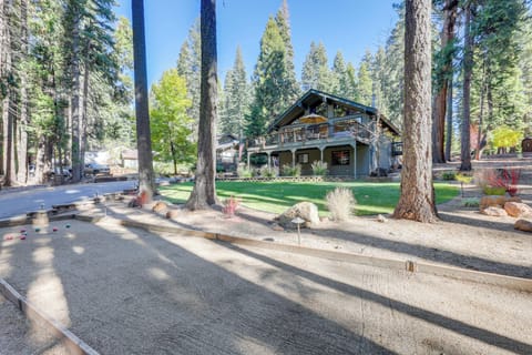 Lake Almanor Vacation Rental | 3BR | 2BA | Stairs Required | 1,495 Sq Ft