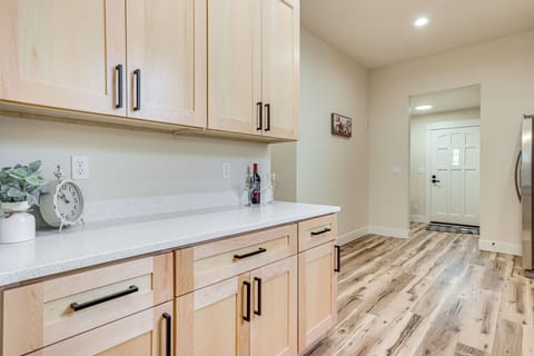 Kitchen | 1st Floor | Keurig Coffee Maker