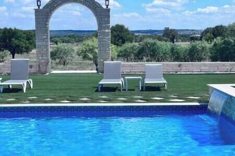 B8f49bc9 48ae 425d 8f53 87bb2c5775a7