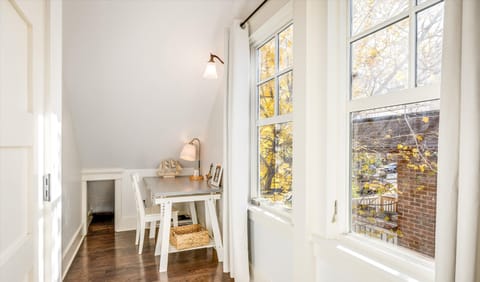 Bedroom 2: queen bed, en-suite bathroom shared with bedroom 3