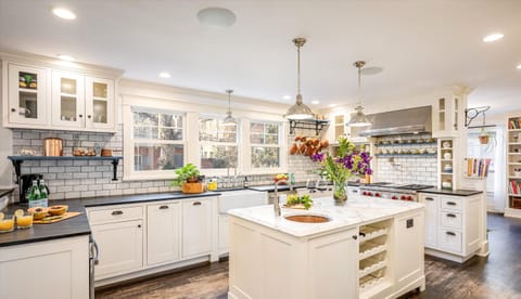 Gourmet chef’s kitchen