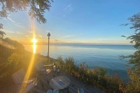 D825565f 4ebc 4970 ac8a 2ae6236cd488