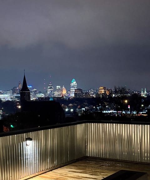 Rooftop
Rooftop Deck View
