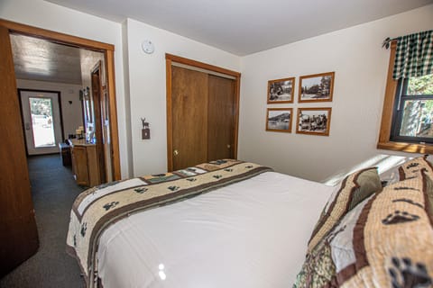 Franciscan 29 - Bedroom 1 Closet