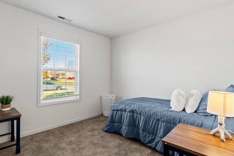 Twin Bedroom