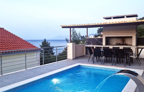pool