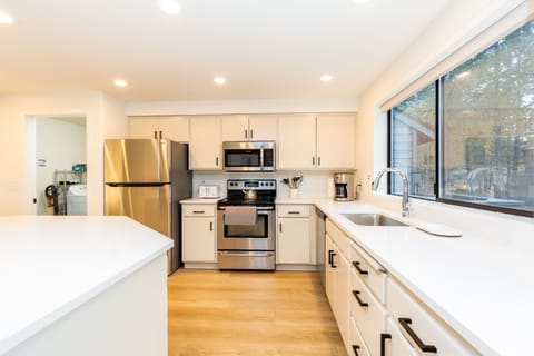 Kitchen - Main Level